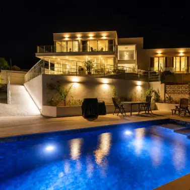 Venta de villa independiente en Estepona