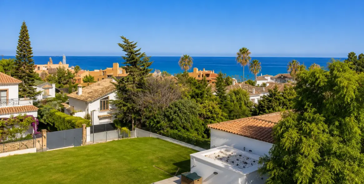 Venta de villa independiente en Estepona 15