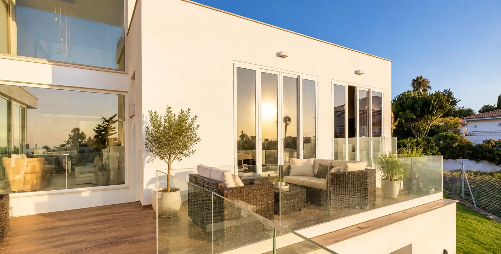 Продажа  отдельно стоящей виллы в Estepona 13