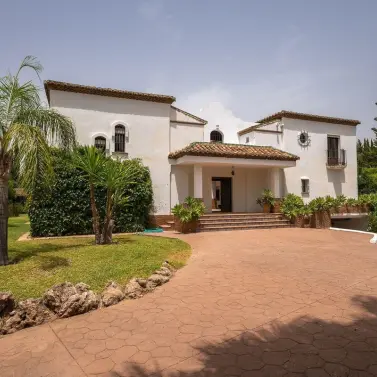 Venta de villa independiente en Alhaurín el Grande