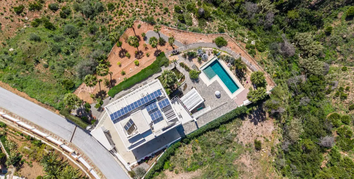 Продажа  отдельно стоящей виллы в Mijas 36
