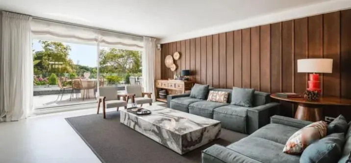 Venta de apartamento en planta media en The Golden Mile 0