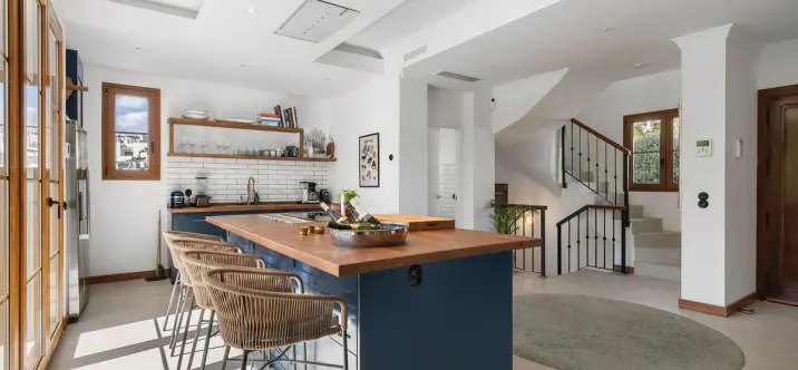 Venta de villa independiente en Selwo 0