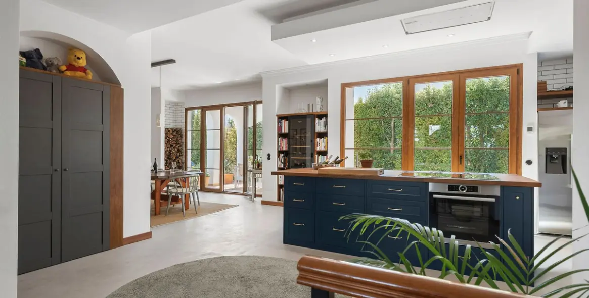 Venta de villa independiente en Selwo 8