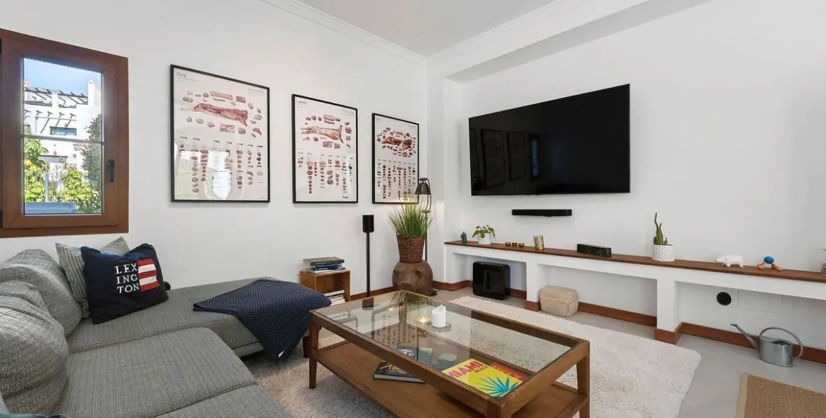 Venta de villa independiente en Selwo 15