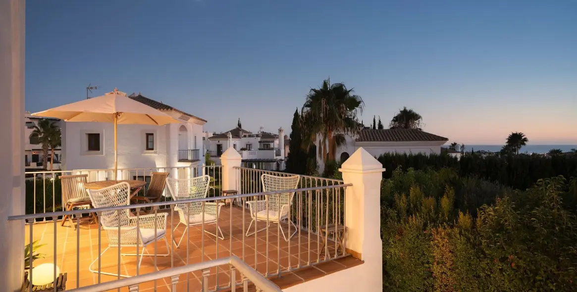 Venta de villa independiente en Selwo 30