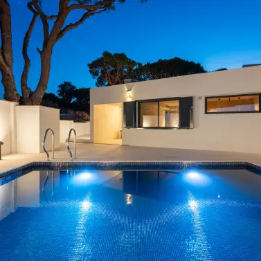 Venta de villa independiente en Calahonda