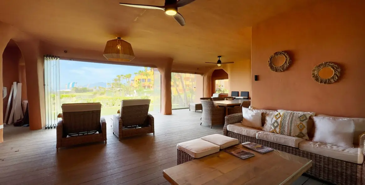Venta de apartamento en planta baja en Los Monteros 53