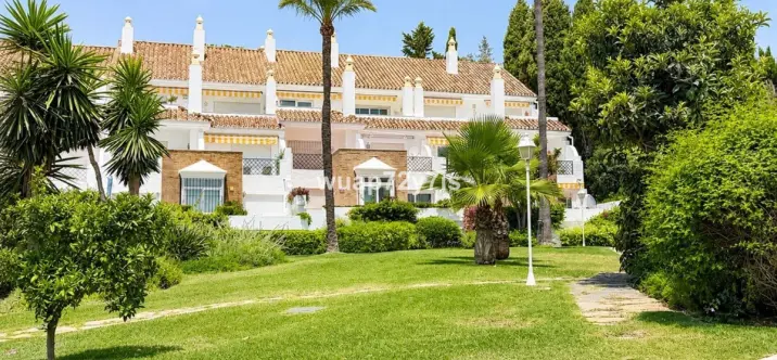 Venta de adosado en El Paraiso 0