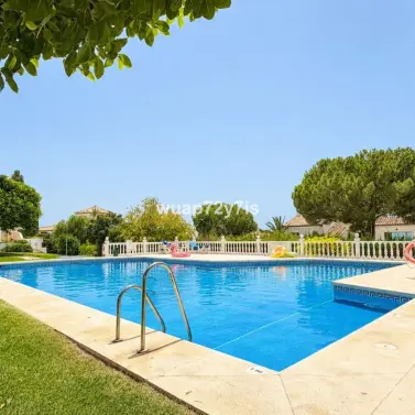 Sale of townhouse in El Paraiso