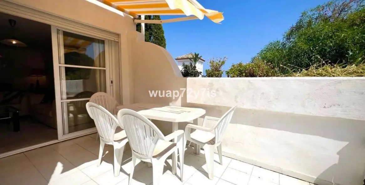 Продажа таунхауса в El Paraiso 23