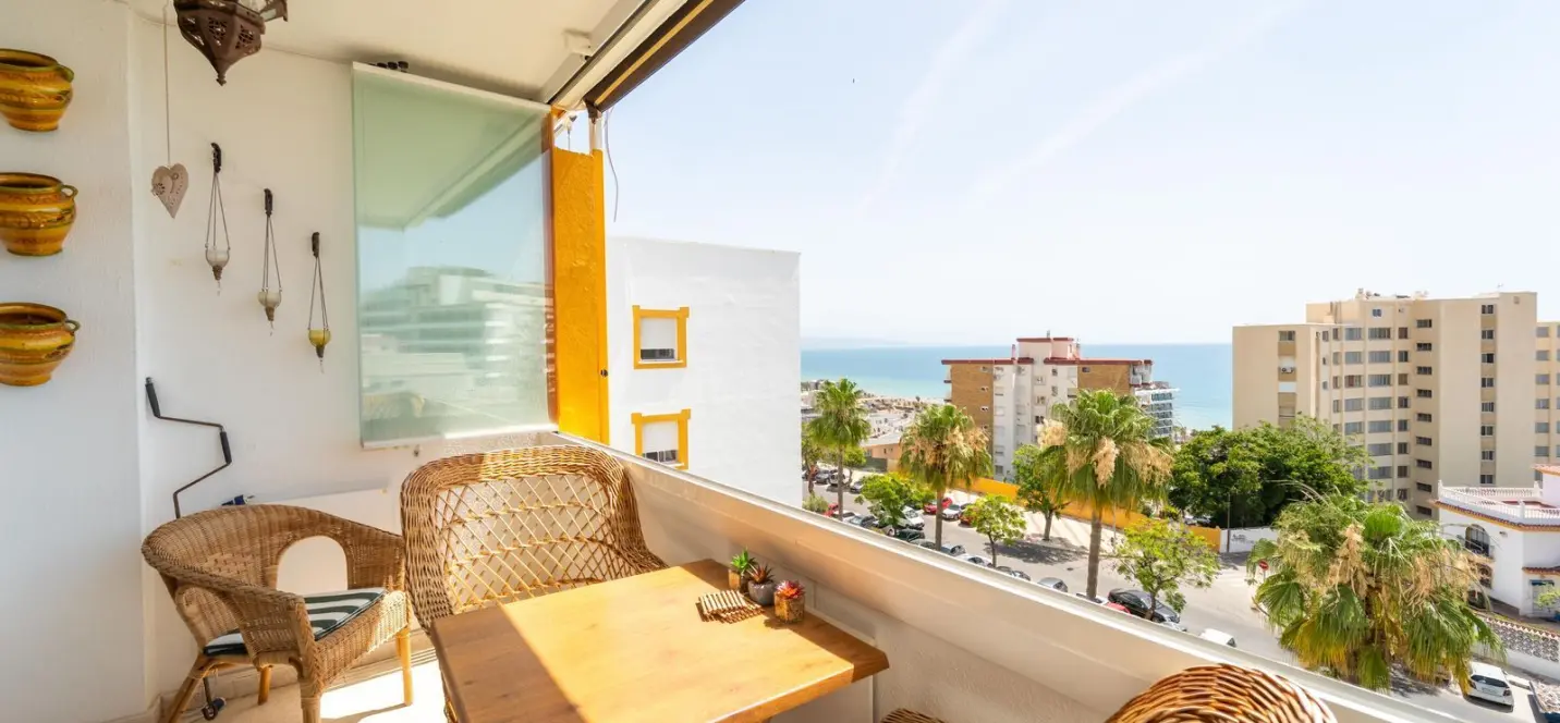 Sale of penthouse in Torremolinos 2