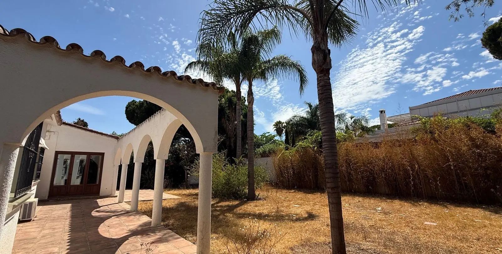 Venta de villa independiente en Marbesa 17
