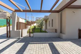 Image 6 thumb