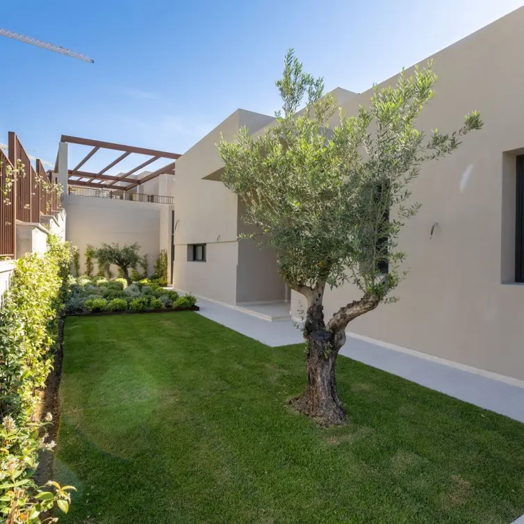 Sale of detached villa in Benahavís