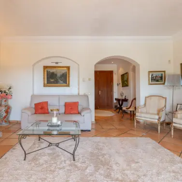 Sale of detached villa in Elviria