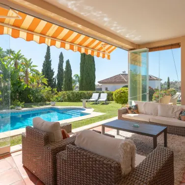 Sale of detached villa in Elviria