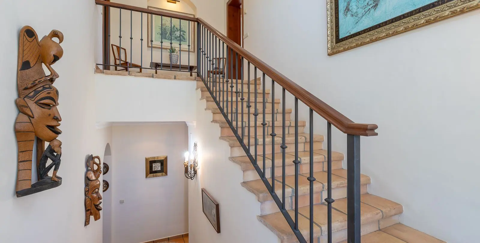 Sale of detached villa in Elviria 15