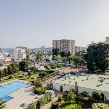Venta de apartamento en planta media en Benalmadena