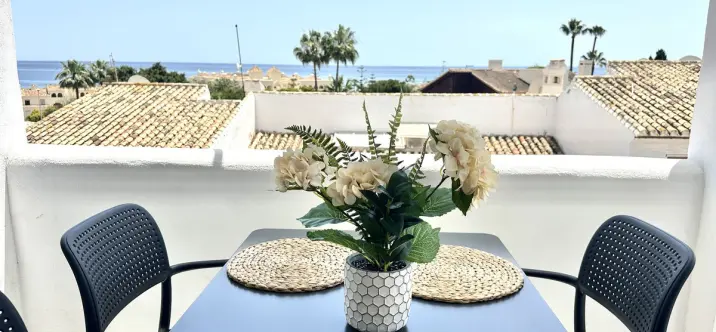 Sale of middle floor apartment in La Cala de Mijas 0