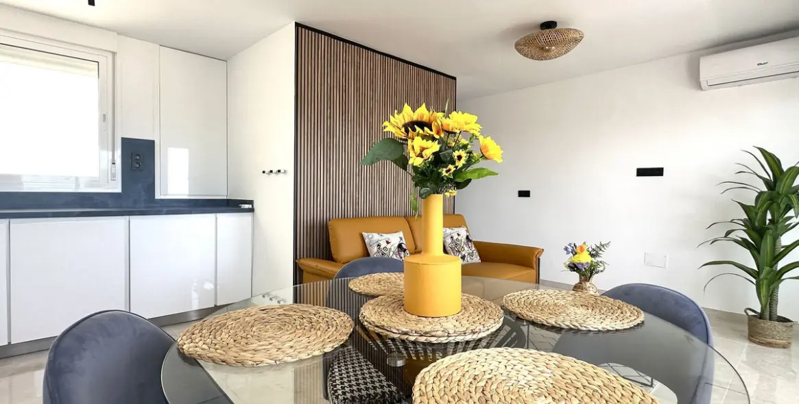 Venta de apartamento en planta media en La Cala de Mijas 10