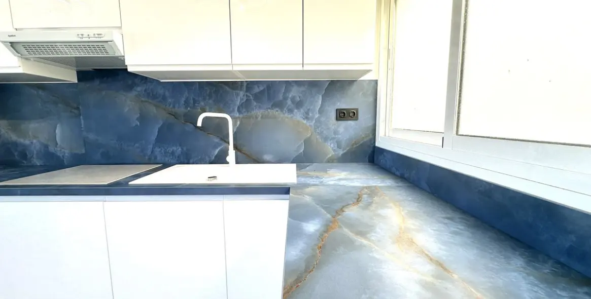 Venta de apartamento en planta media en La Cala de Mijas 15