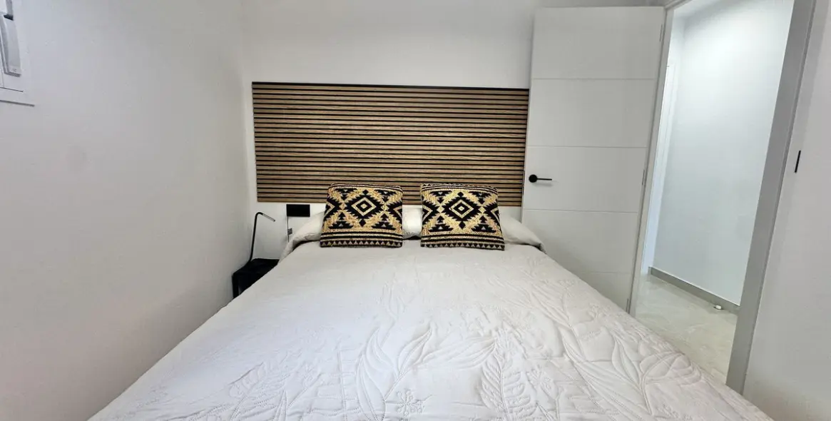 Venta de apartamento en planta media en La Cala de Mijas 27