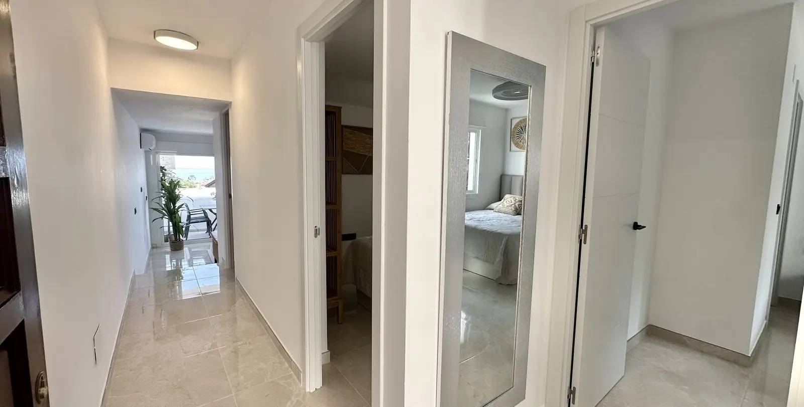 Sale of middle floor apartment in La Cala de Mijas 18