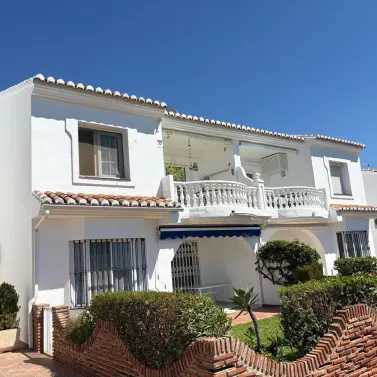 Sale of penthouse in El Chaparral