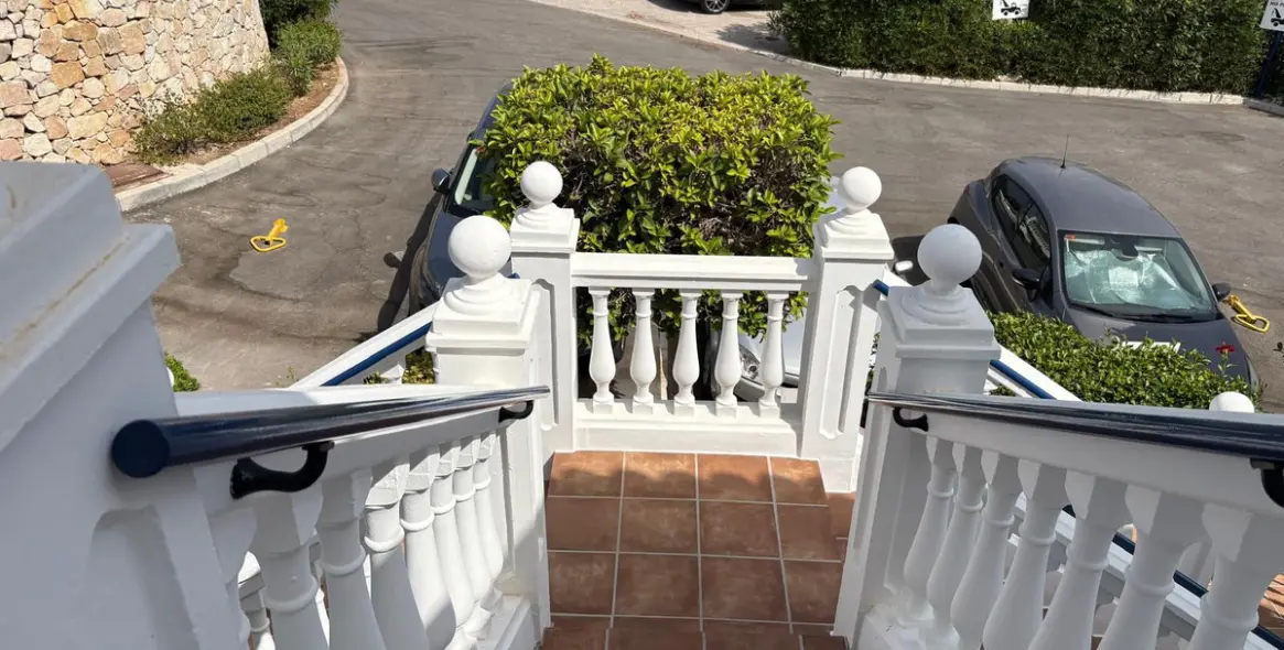 Sale of penthouse in El Chaparral 8