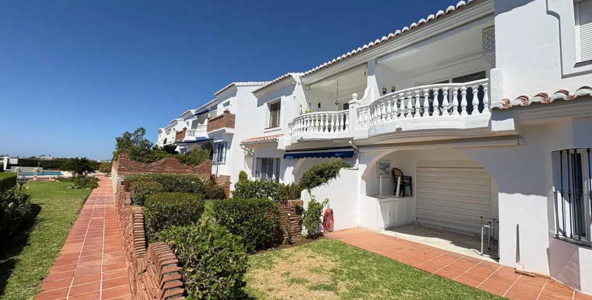 Sale of penthouse in El Chaparral 39