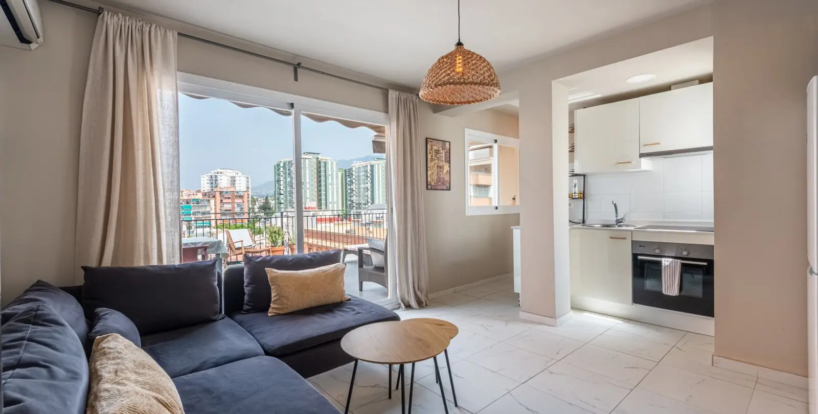 Sale of penthouse in Los Boliches 11
