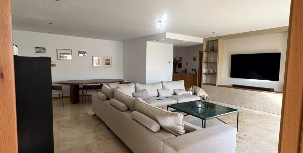 Продажа апартаментов на среднем этаже в Marbella 2