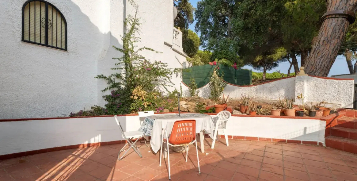 Sale of townhouse in Elviria 3
