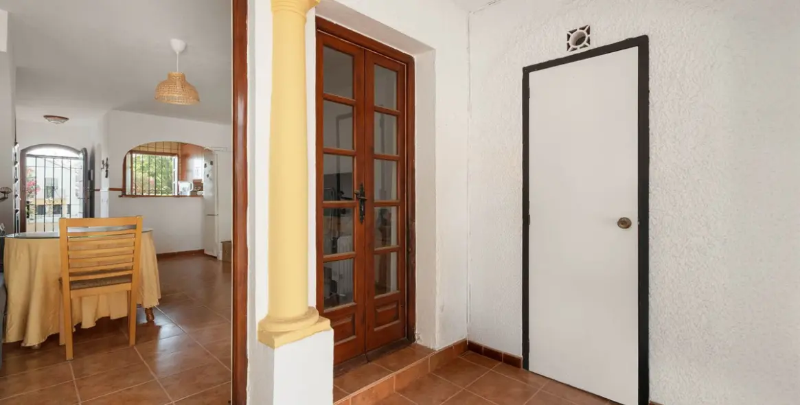 Sale of townhouse in Elviria 14