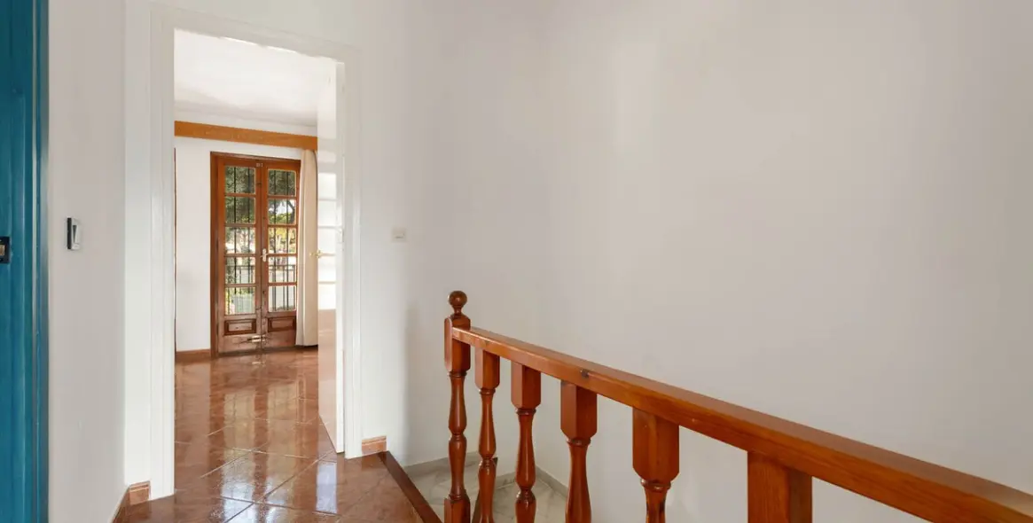Sale of townhouse in Elviria 19