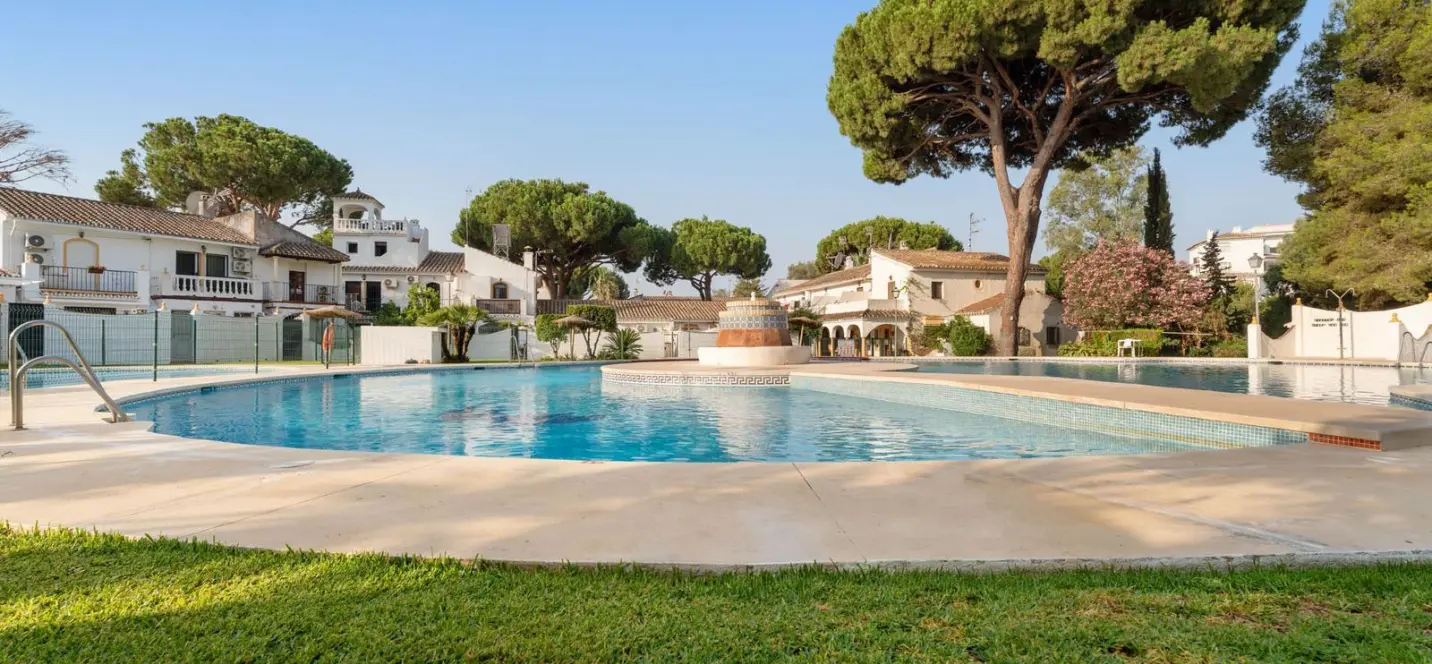 Venta de adosado en Elviria 4