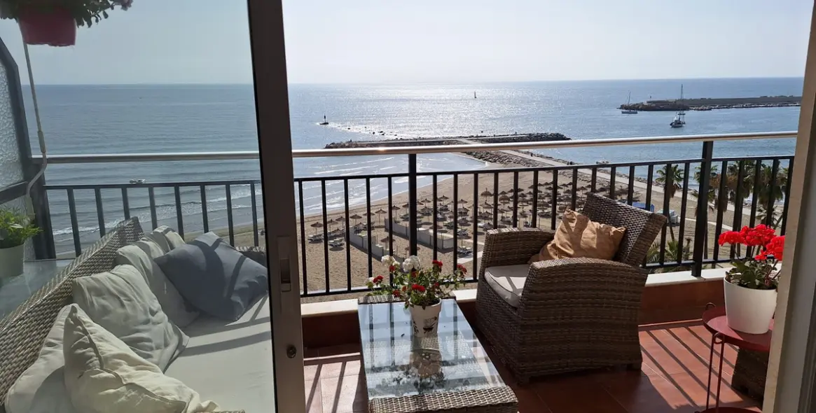 Продажа апартаментов на среднем этаже в Fuengirola 1