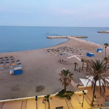 Продажа апартаментов на среднем этаже в Fuengirola