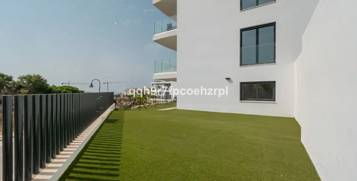 Продажа апартаментов на первом этаже в El Chaparral 12