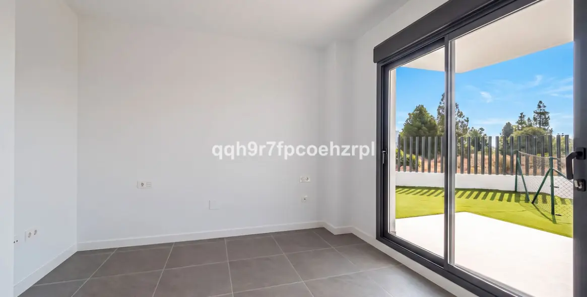 Продажа апартаментов на первом этаже в El Chaparral 17