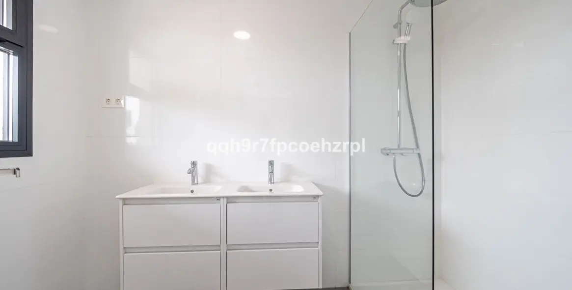 Продажа апартаментов на первом этаже в El Chaparral 32