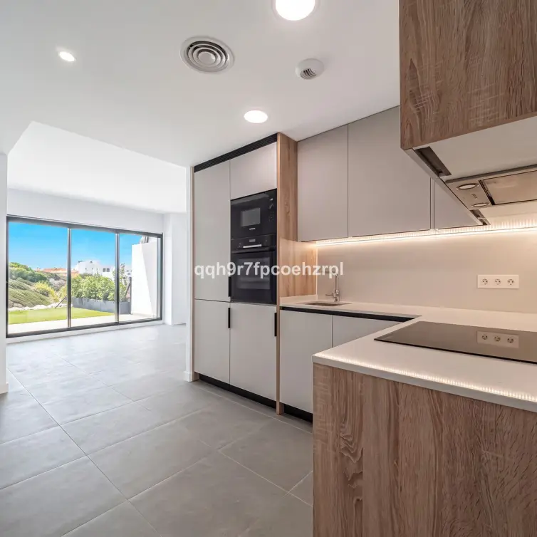 Venta de apartamento en planta baja en El Chaparral