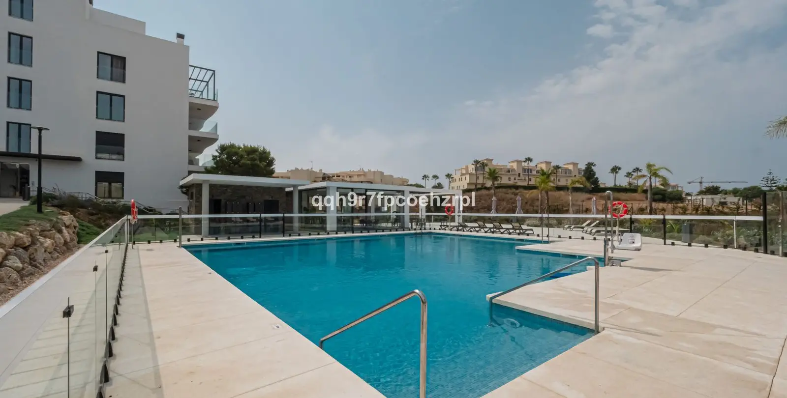 Venta de apartamento en planta baja en El Chaparral 6