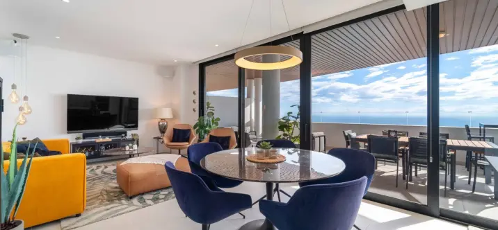 Продажа апартаментов на среднем этаже в Fuengirola 0