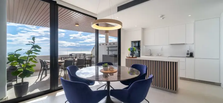 Продажа апартаментов на среднем этаже в Fuengirola 2