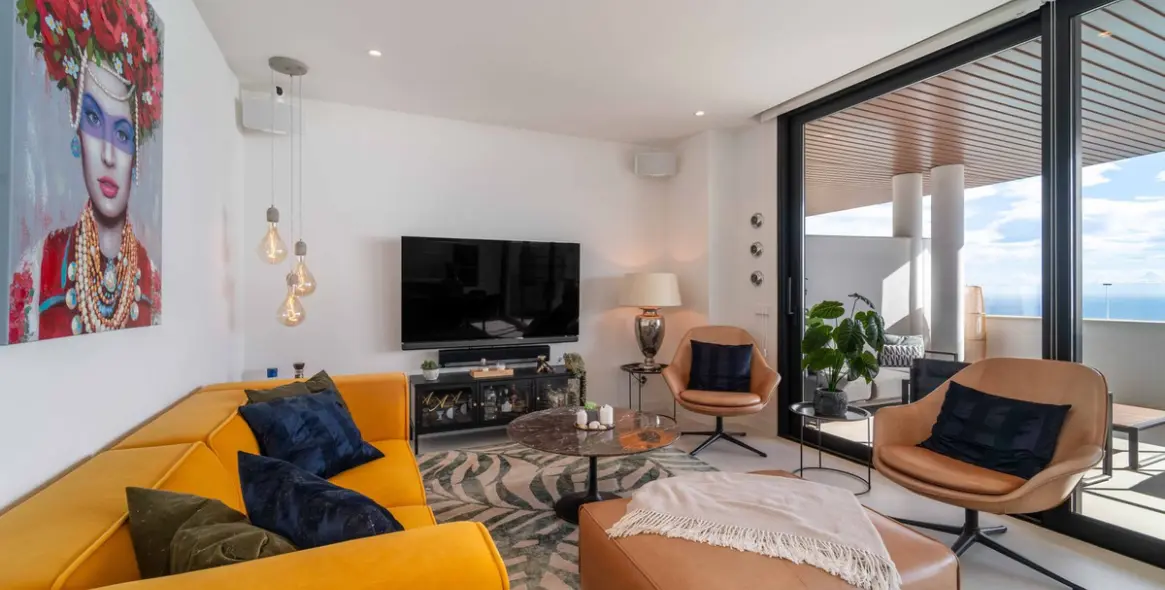 Sale of middle floor apartment in Fuengirola 8