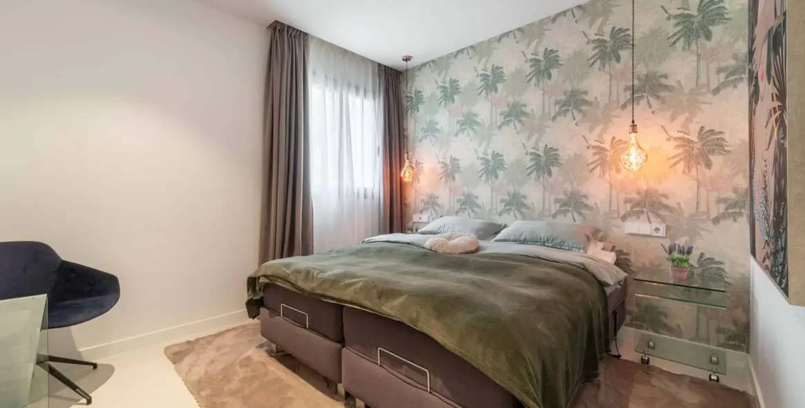 Sale of middle floor apartment in Fuengirola 19