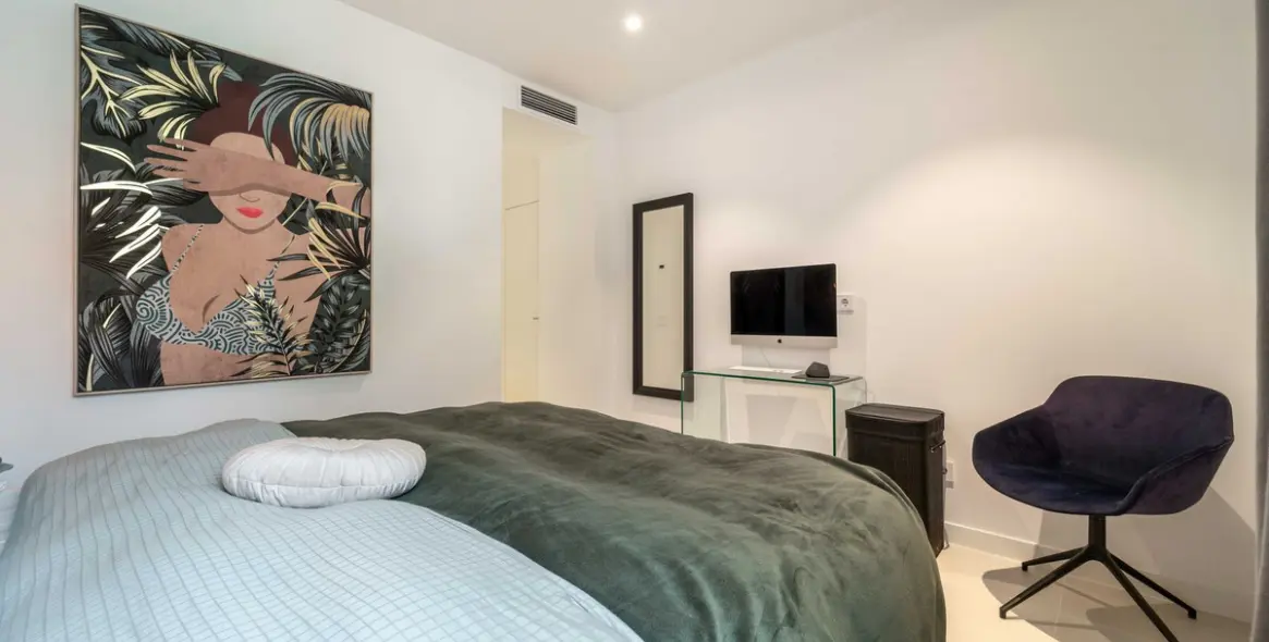 Sale of middle floor apartment in Fuengirola 20