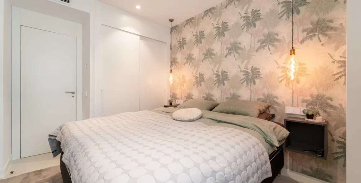 Sale of middle floor apartment in Fuengirola 26